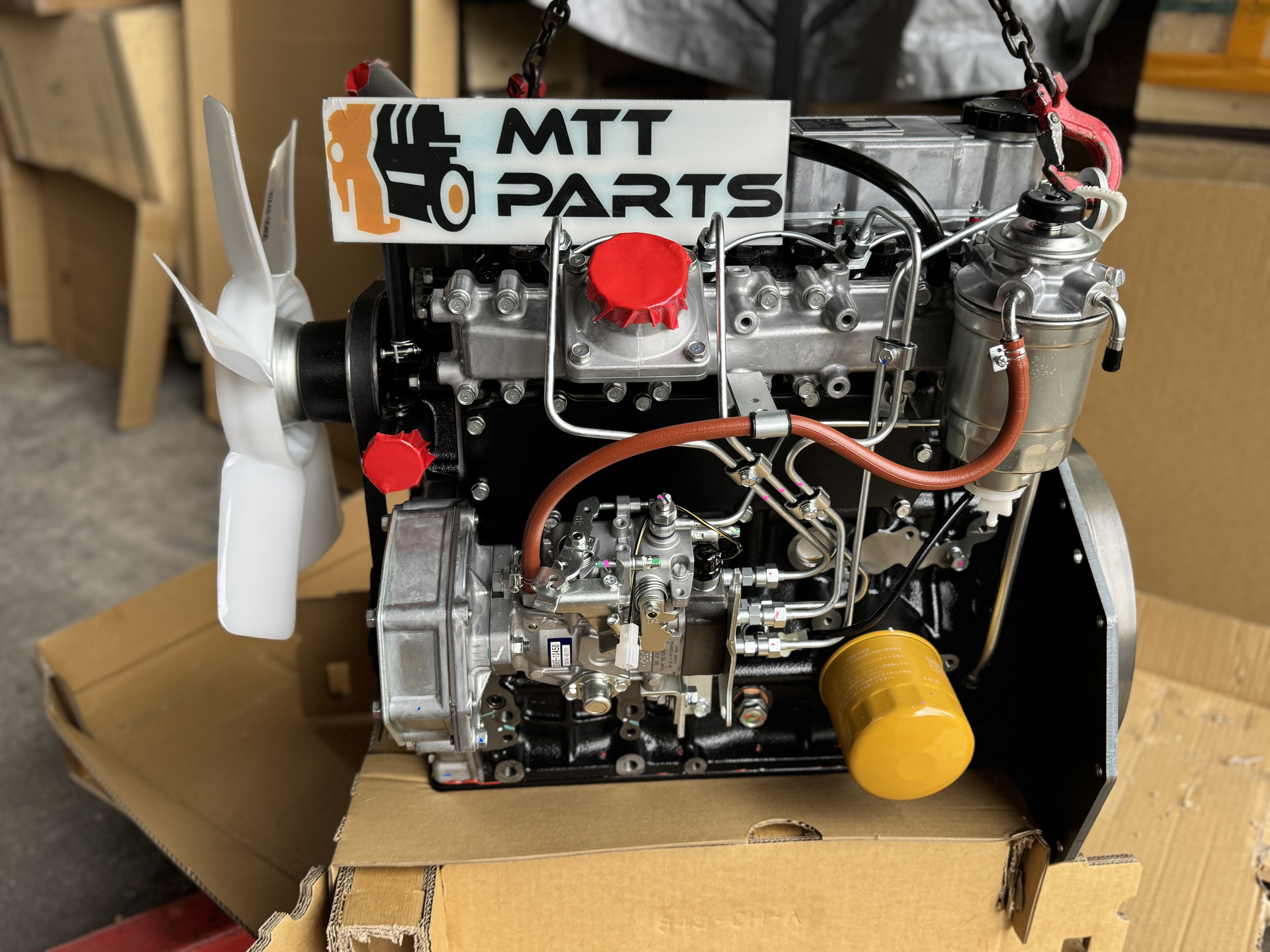 10 Mitsubishi S4S motor berri entregatu zaizkio bezeroari